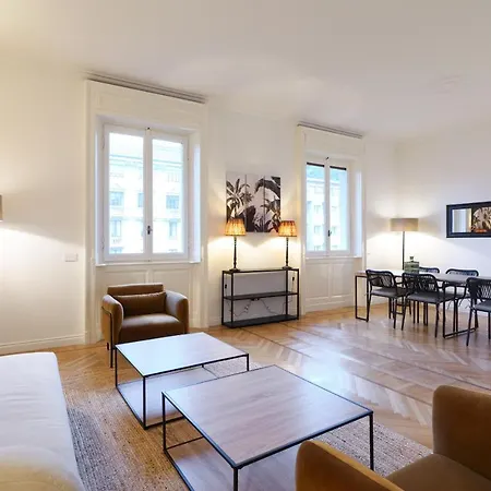Michelangelo Luxury Apt * מילאנו