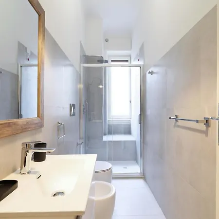 Michelangelo Luxury Apt * מילאנו