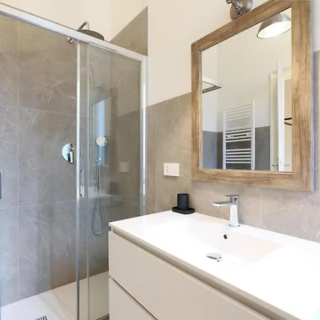 Michelangelo Luxury Apt