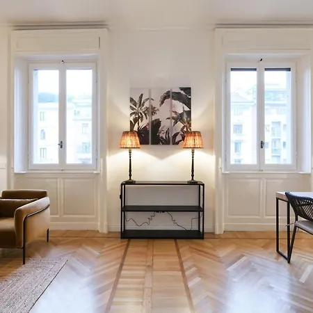 Apartment Michelangelo Luxury Apt Milan