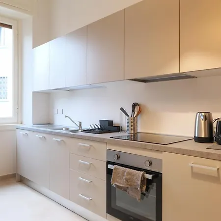 Michelangelo Luxury Apt *